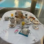 Nocleg ze śniadaniem Chez Tobi 3*